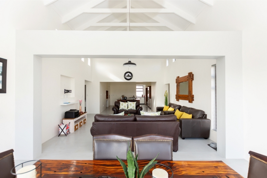 3 Bedroom Property for Sale in Britannia Bay Western Cape
